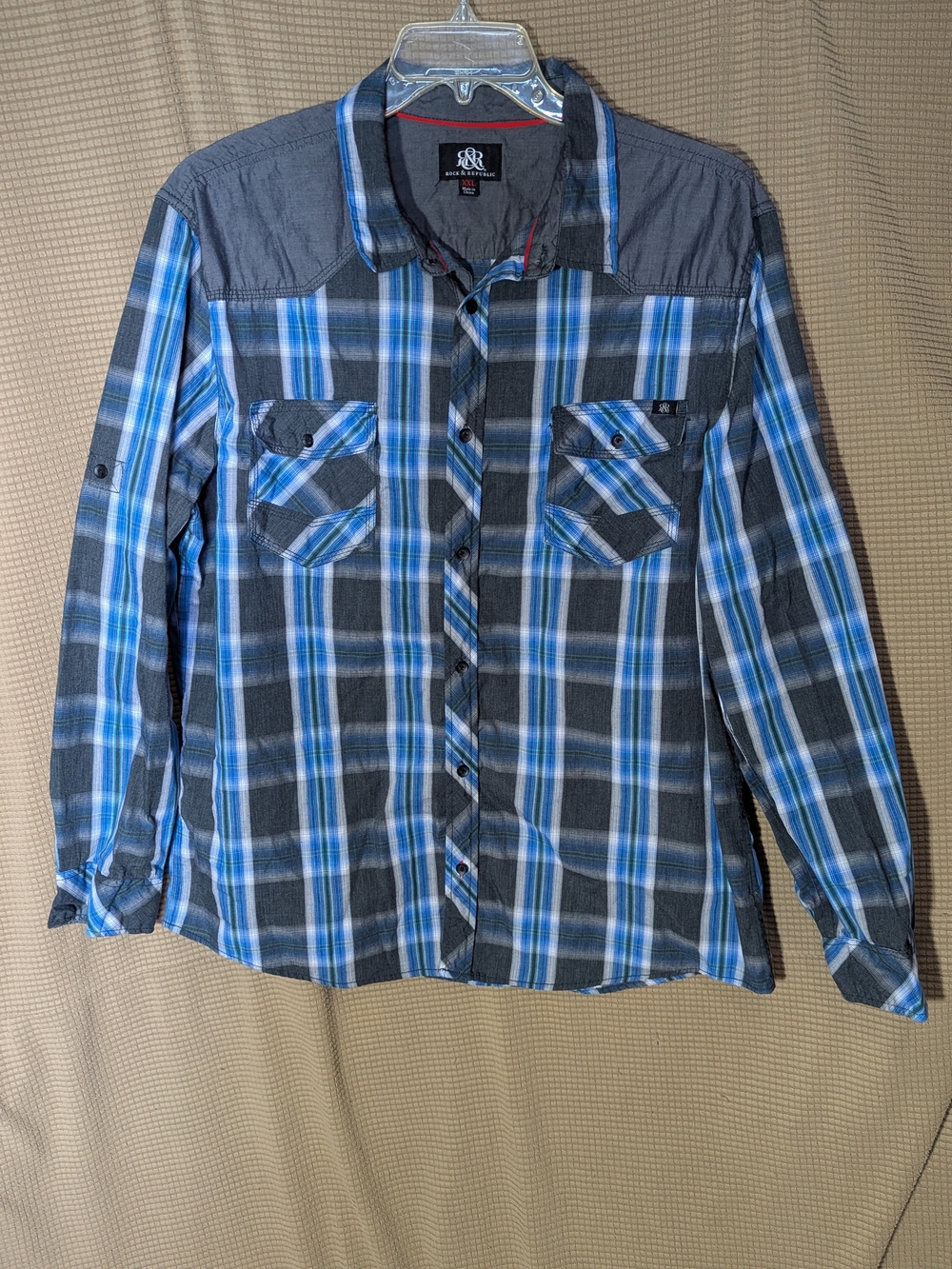Rock & Republic Men’s Blue and Gray Plaid Button-Up Shirt